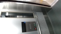Medium_エレベーター押しボタン　dsc_2337
